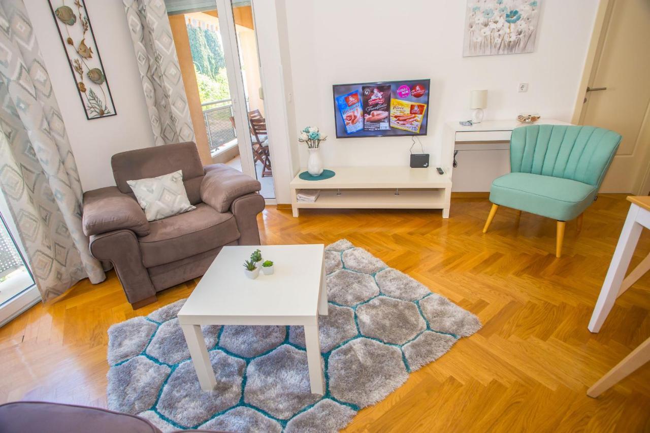 Apartment Dora Near Sea And Center With Private Garage Porec Ngoại thất bức ảnh