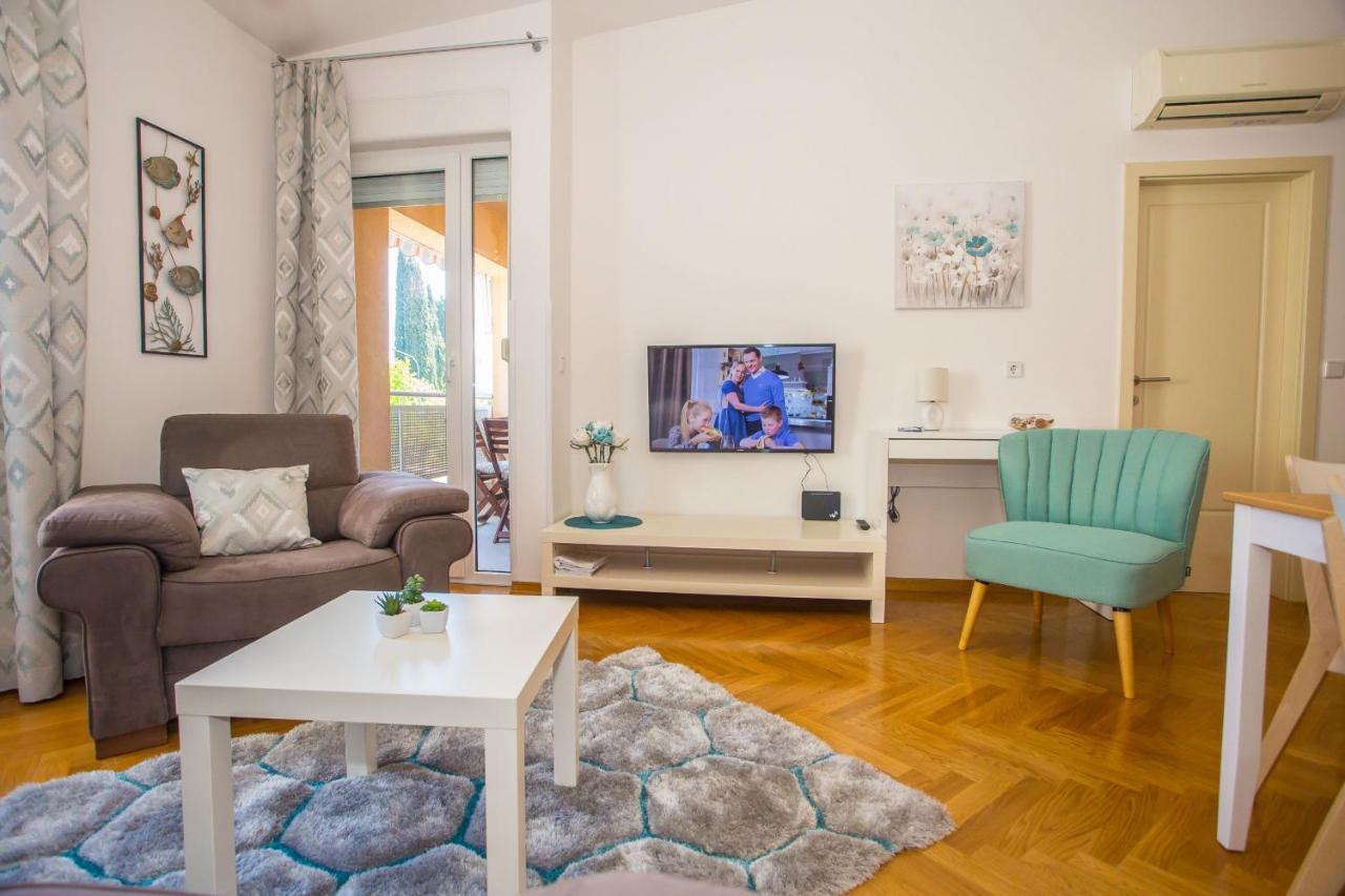 Apartment Dora Near Sea And Center With Private Garage Porec Ngoại thất bức ảnh