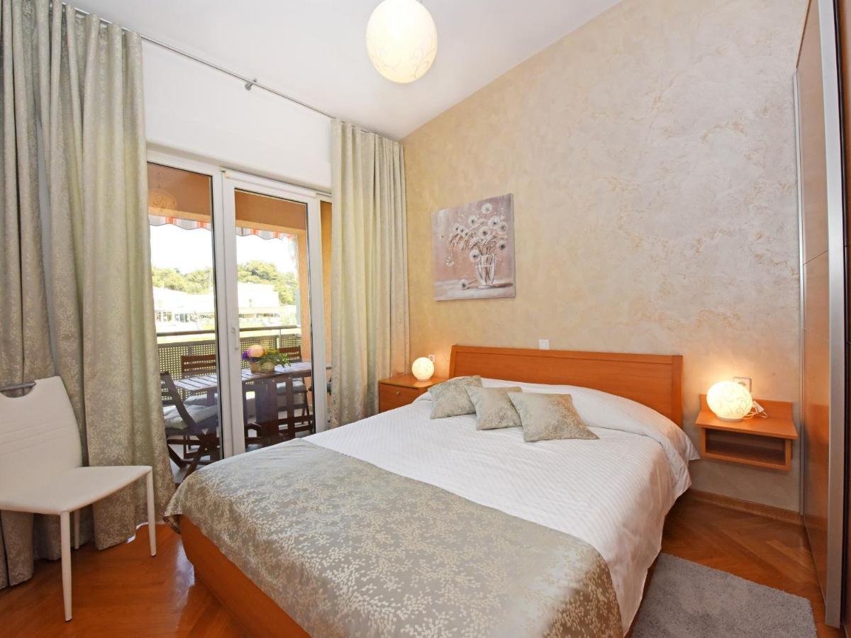 Apartment Dora Near Sea And Center With Private Garage Porec Ngoại thất bức ảnh